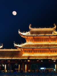 反向旅行人少景美