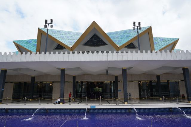 馬來西亞國家清真寺~輕靈而優雅