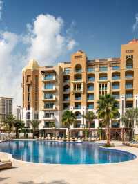 🌟 Doha's Deluxe Escape: St. Regis Marsa Arabia 🏝️