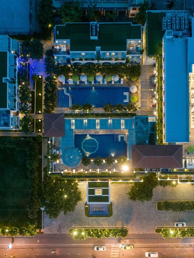 🌟 Da Nang's Hidden Gem: Risemount Resort 🏖️🍹