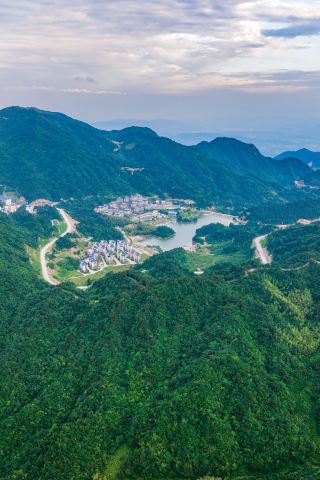 3H逃離武漢開啟千米海拔清涼避暑