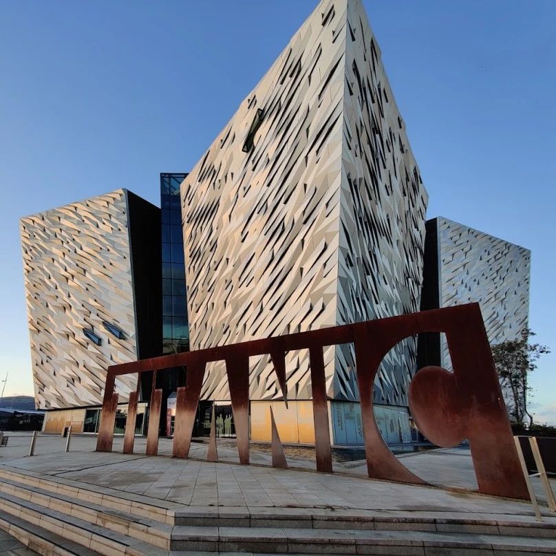 Đừng ám chỉ! Hội bạn bè này tọa lạc tại Belfast.