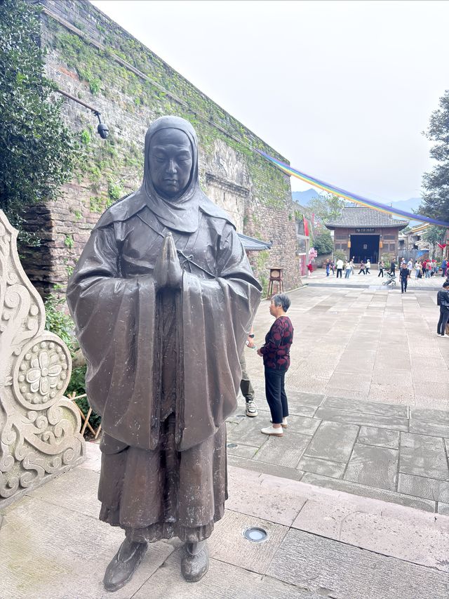 龍興寺，天台宗創始人最澄受戒地。