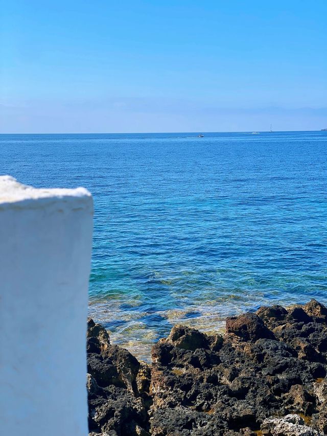 梅諾卡島：西班牙瑰寶，碧海藍天夢。