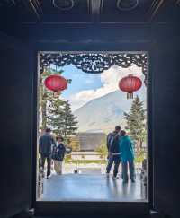 一座因為靈驗而聲名大噪的寺廟靈山寺。