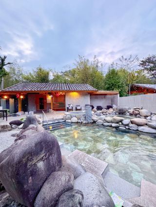 No need to go to Japan! Hainan also has Japanese-style valley hot springs...