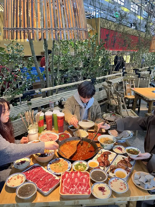 九江出息了！5000平的火鍋村震撼到我了！！