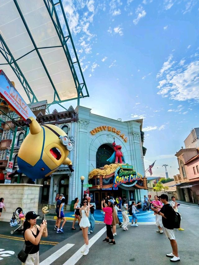 Universal Studios Supremacy in Singapore🧡