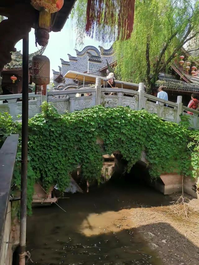 邂逅山城的湖光山色與詩意生活