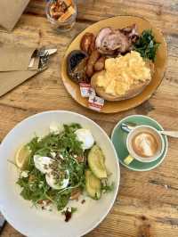 Road Trip Brunch with a View: Matilda Bay Restaurant’s Cozy Australian Flavors
