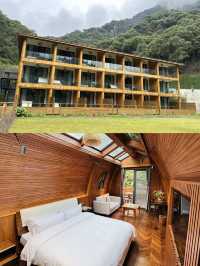 永泰·赤壁溫泉｜隱居山谷溪流裡的船屋酒店