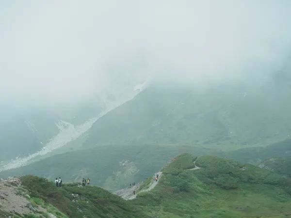 探索日本交通最昂貴的山峰：立山黑部！