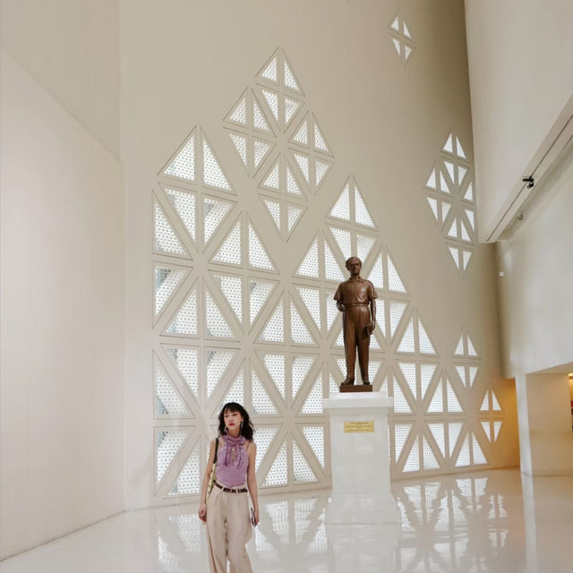 🌟【曼谷｜當代藝術館（MOCA Bangkok）】