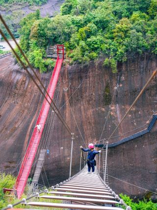 In Chenzhou, Hunan! The brave get to enjoy the world first!!! 