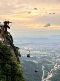 【天門山懶人包｜雲端漫步玻璃棧道尖叫體驗