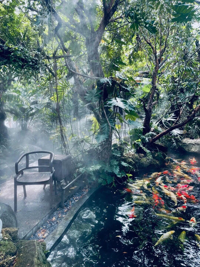 曼谷市區驚現熱帶雨林咖啡廳☕️ 美到窒息