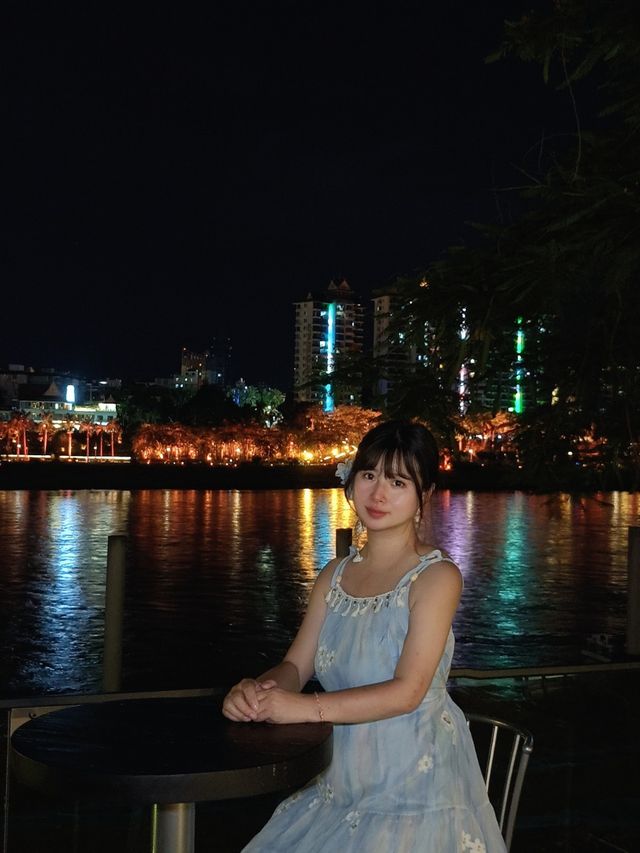 270°江景露台泡池，睇瀾滄江Tiffany藍泳池！