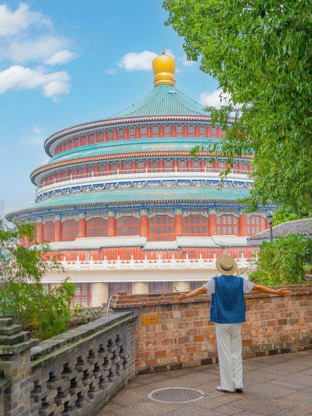 為咗呢組相，我特登飛咗趟重慶。