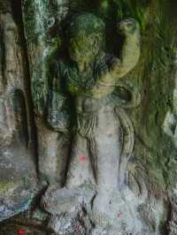 喺都江堰嘅密林深處，隱藏住成都最美嘅唐代造像