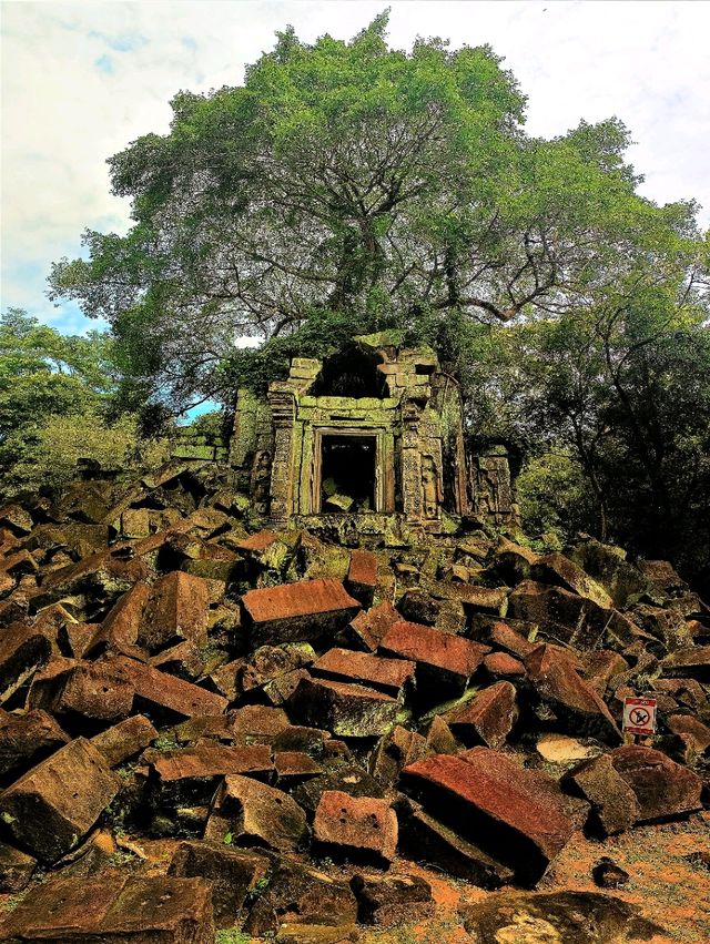 Banteay Samre: Angkor's Best-Kept Secret – Why This Hidden Temple Should Be on Your Bucket List