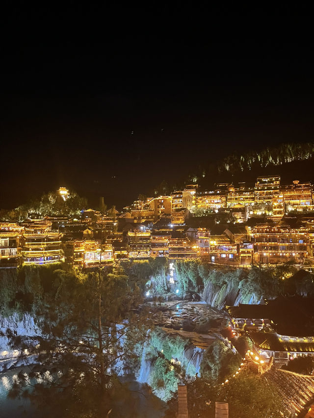 Furong Ancient Town & Baihe wharf Inn