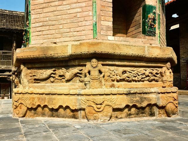 山西陽城陽陵村壽聖寺及琉璃塔