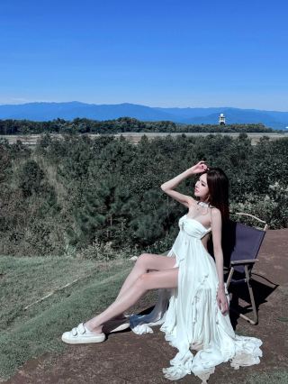 Tengchong's Hidden Gem: The Vast Tea Sea, Only 50 RMB Per Person for Stunning Tea Garden Views