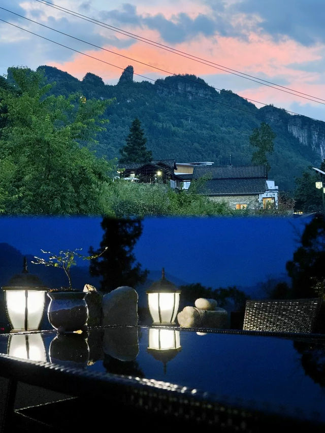 住進恩施大峽谷，邂逅一場雲端美夢 竹外聽風民宿體驗