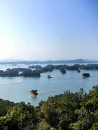 秋天來千島湖別有風味，水天一色美如畫！