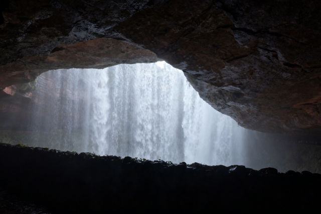 三天扎進赤水：丹霞撞瀑布，美食裹著煙火氣
