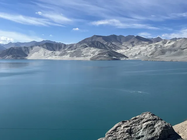 塔縣回喀什偶遇白沙湖封神路段,缺場雪! 塔縣回喀什偶遇白沙湖封神路段,缺場雪!