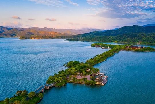 私藏湖濱度假寶地 私藏湖濱度假寶地