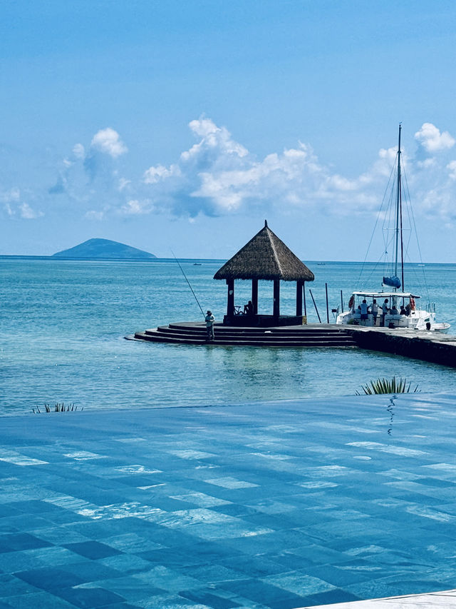 Fantastic Two-Week Stay at a Relaxing Hotel