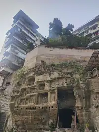 居民樓下的唐代千手觀音