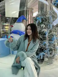 太原北美新天地聖誕藍變身艾莎公主