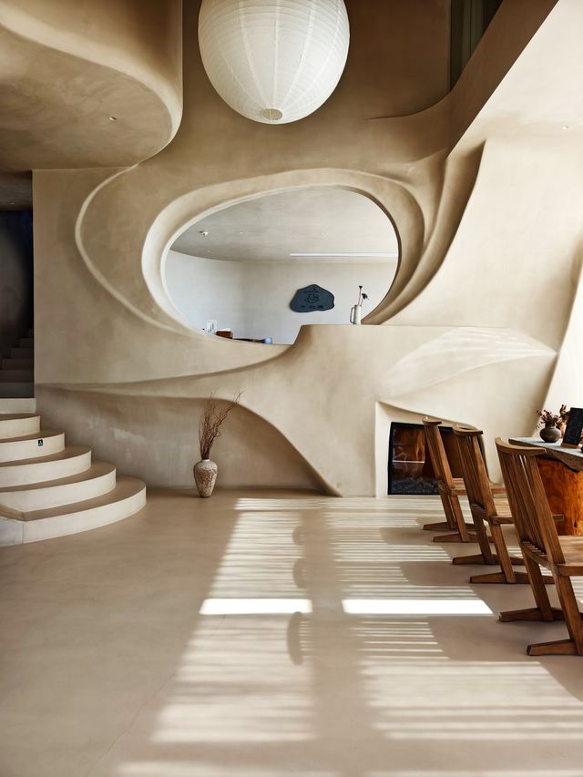 惠安必住藝術風酒店，躺著就能看海