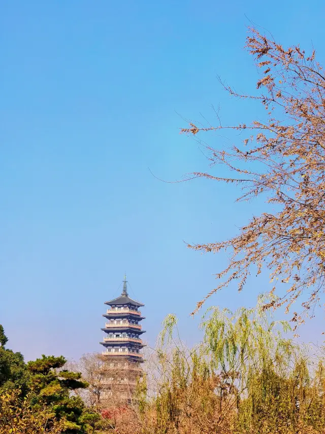 Yangzhou: The Romantic Sheng Tang Qiling Pagoda