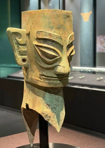 三千年を超えて、古代蜀の神秘と出会う——三星堆博物館完全ガイド