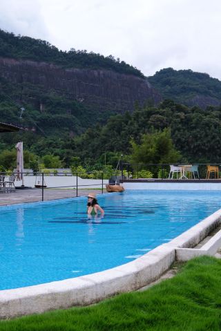 Stay here when visiting Danxia Mountain! So comfortable you won’t want to leave