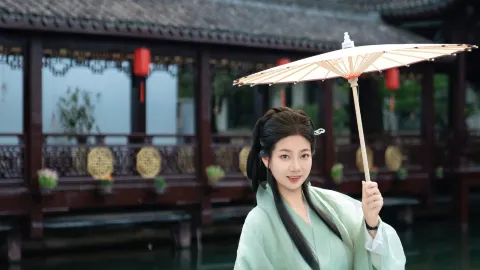 The ultimate Shaoxing family getaway | Ride a Wupeng boat, feed red carp back at the hotel, and enjoy gardens that look like a painting — traveler post in Shaoxing