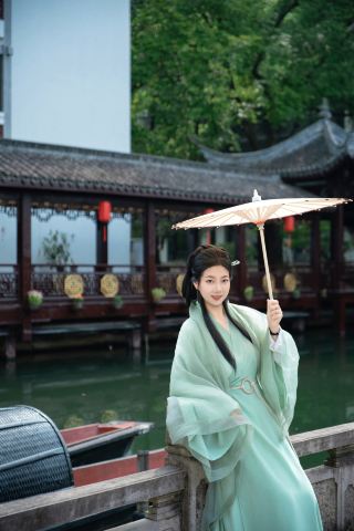 紹興の子連れ旅行最強スポット｜出れば烏篷船、戻ればホテルで鯉の餌やり、絵画のように美しい庭園
