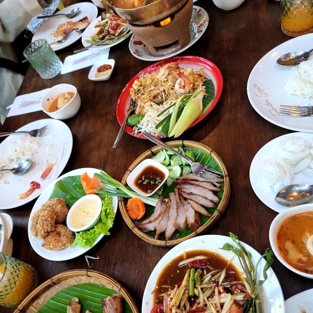 콘깬공항과 가까운 타이맛집Tumkratoei Sagate