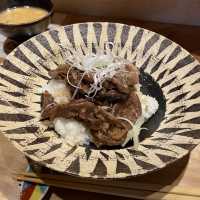 神戸牛が食べたくて見つけた三宮の割烹ランチ！すき焼き風神戸牛の牛丼2100円⭐︎神戸・三宮・元町観光におすすめ