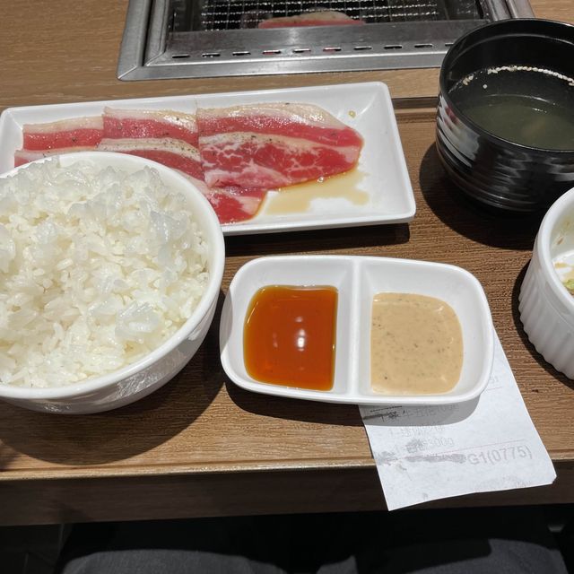 平平一人燒肉🎆