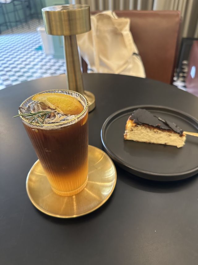 rectangular.cafe