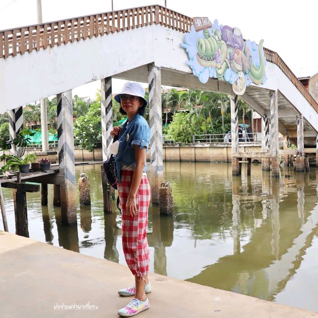 ย้อนวันวาน นั่งเรือเที่ยว ตลาดเก่าหัวตะเข้