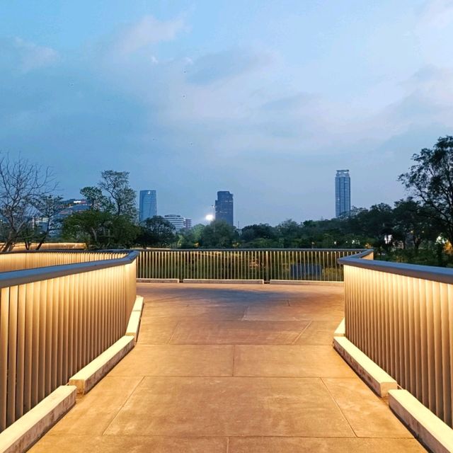 สวนสวยกลางกรุงเทพมหานคร