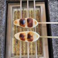 宮城松島「阿部蒲鉾店 松島寺町店」で笹かまぼここんがり焼けました