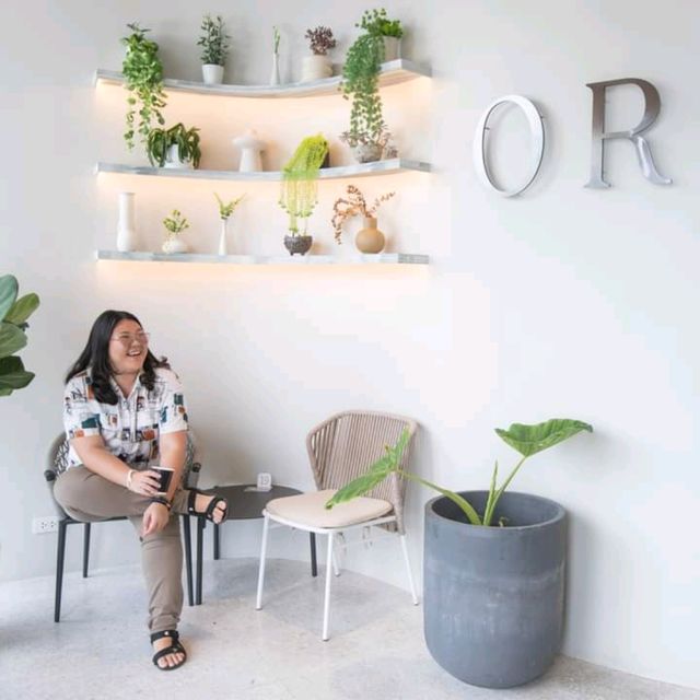 เที่ยวพัทยา ต้องเลี้ยว คาเฟ่เปิดใหม่😋 ORB Café and Meal