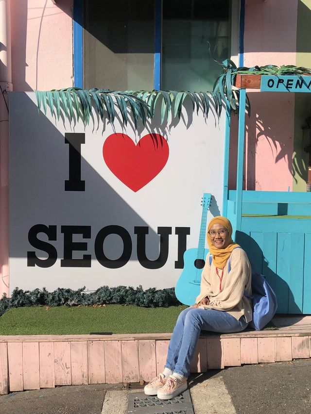  cute cafes + picturesque view in Seoul